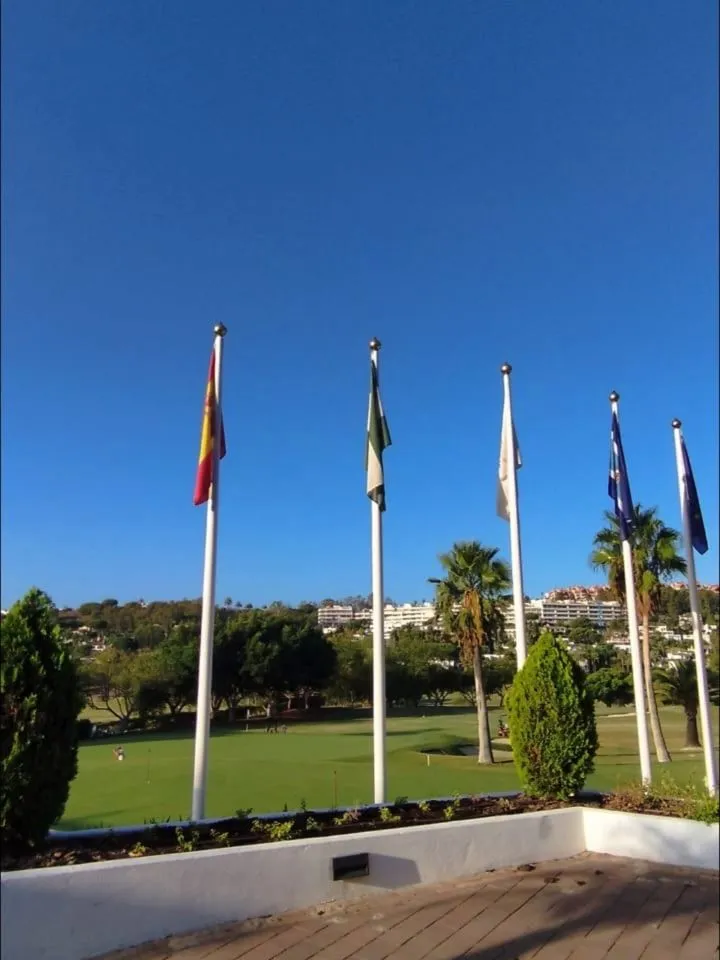 e2f91b24-2a8d-41ab-a536-aebc39384f23