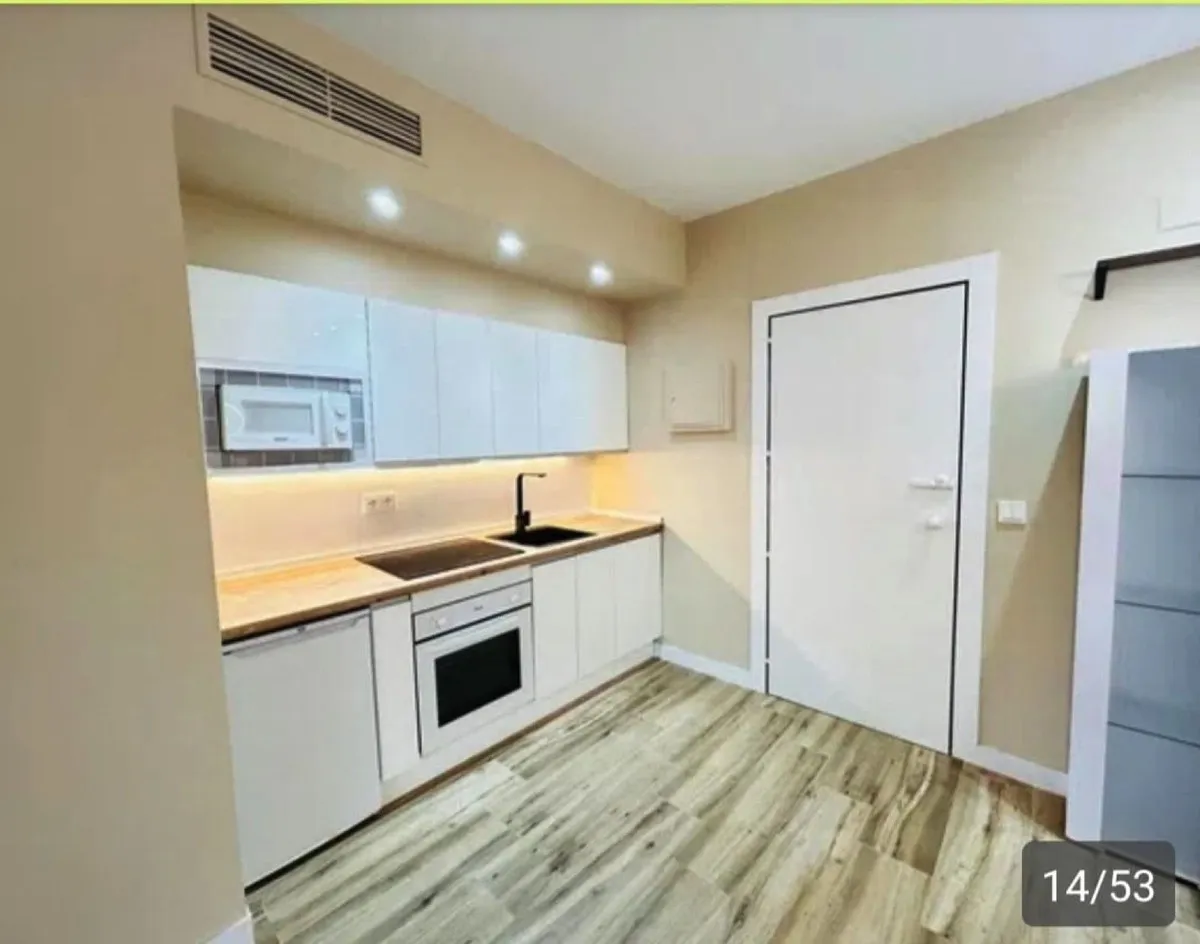 eb70319b-c06f-4217-bc02-524fd2202304