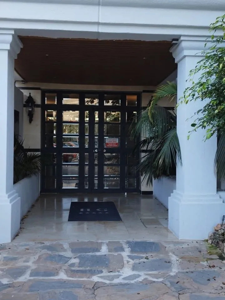 ef458eb6-b00f-4b75-b6e2-aeb5862bdad4