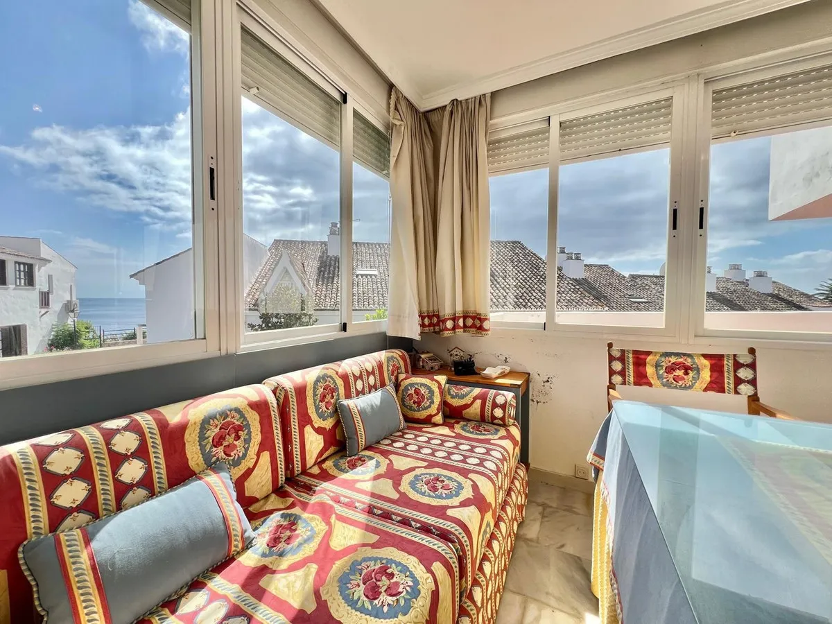 3df98f73-78d7-423b-a089-c1ca6c284c9d