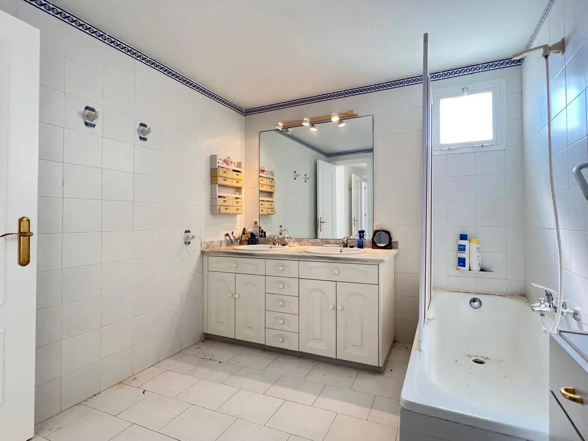 87e1dfbd-7c96-4cf2-9fc9-763e7b7216bb