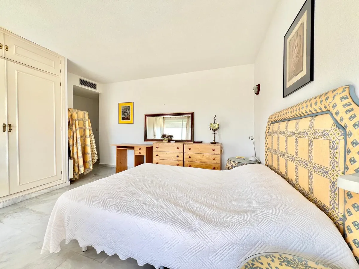 f14c5345-d7df-4fc4-a4aa-c462f2f4e850