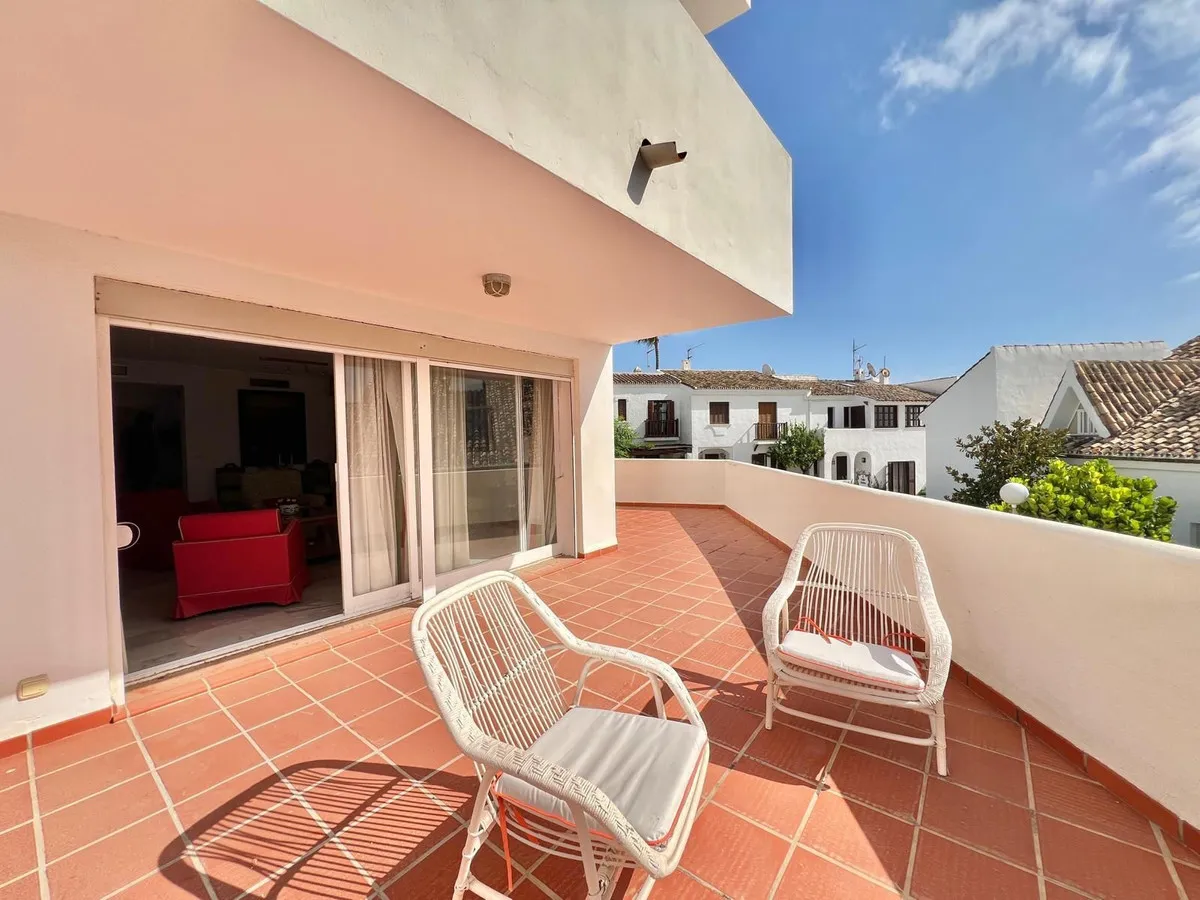 f6a93e4a-e925-4a1d-8009-f0cce0fb0a3d