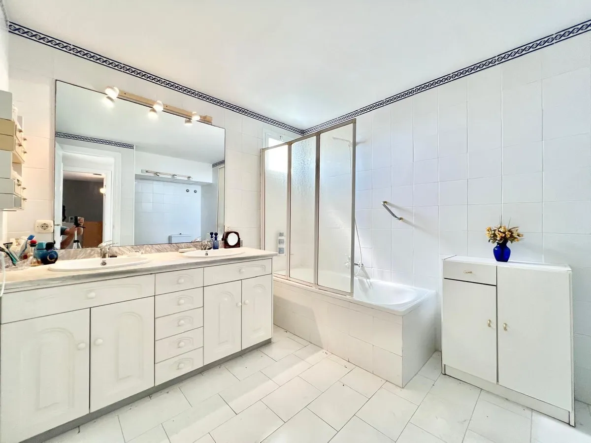 f72ee39e-3793-4053-82c2-e25ef7d6ede8