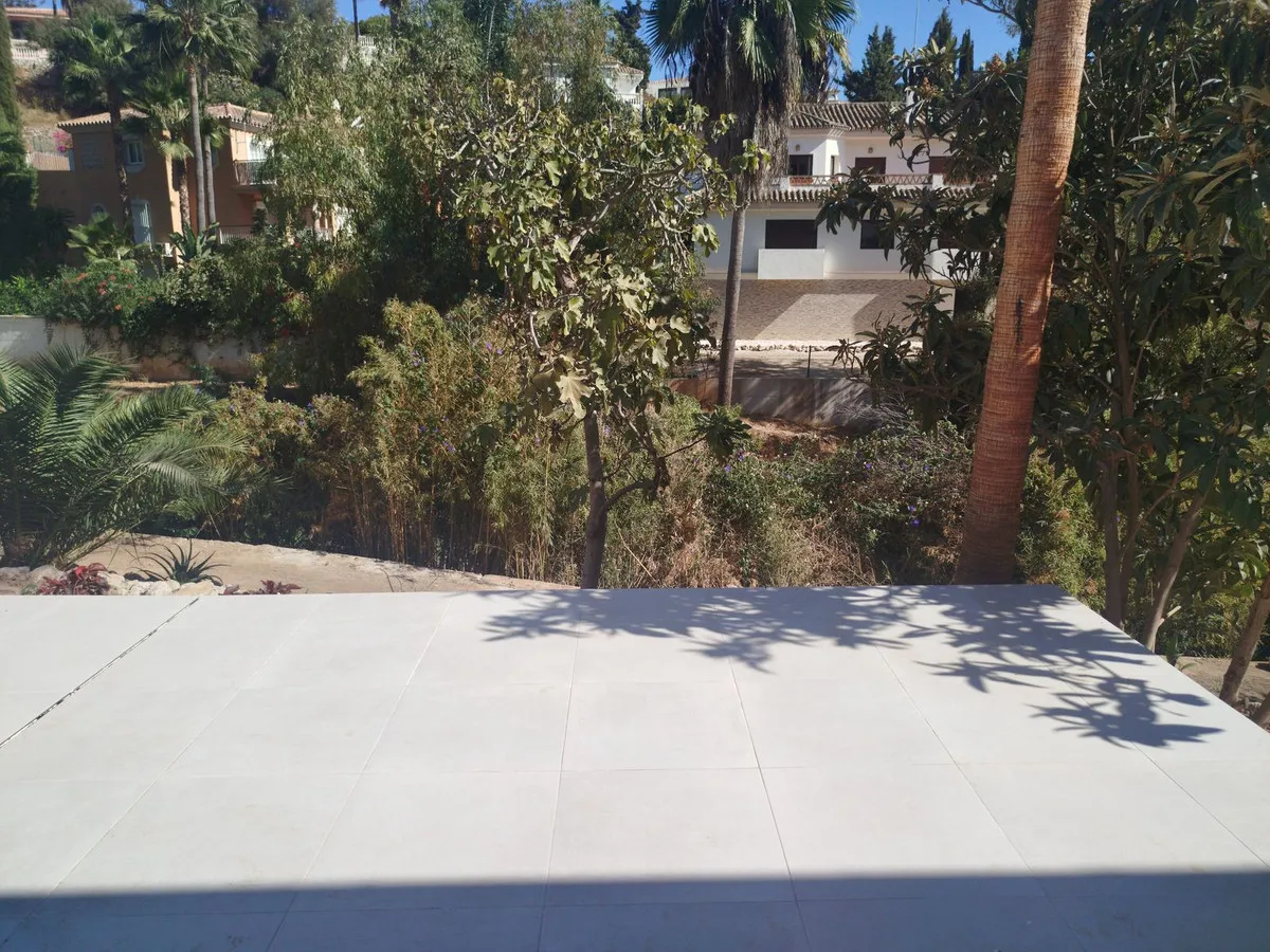 48b2c733-f8bb-4116-82cb-0a9e53b03039