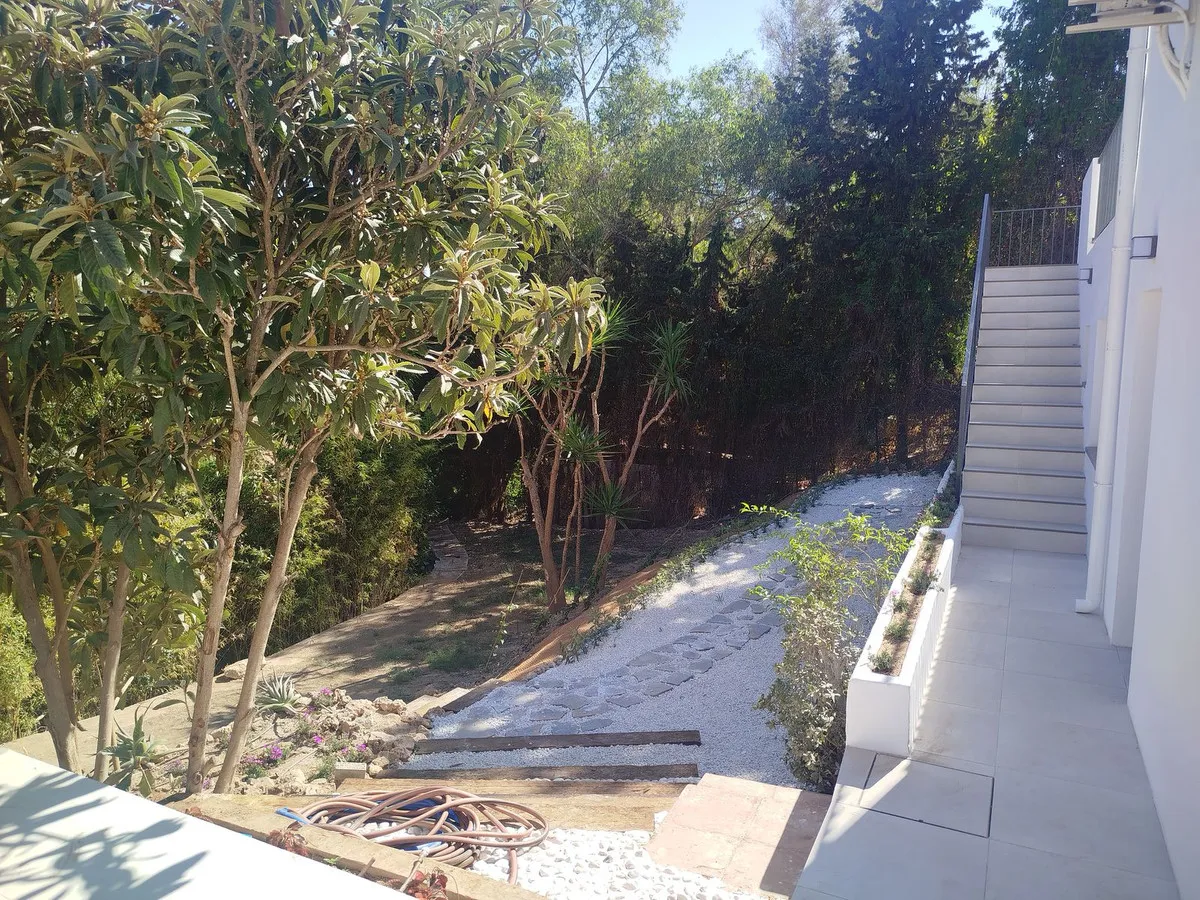 564eecc6-10d7-4b37-8466-d81d57e421ec