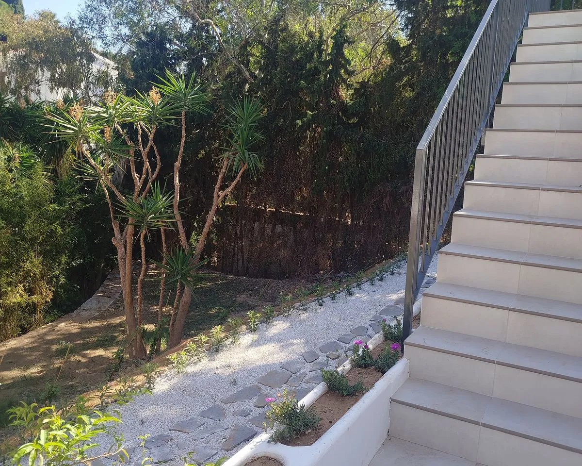 60f96501-4fbc-48ab-b4d8-cffa338d0bf3