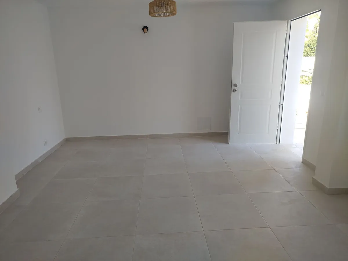 649a8674-e6a5-43d5-8839-c4474e174931