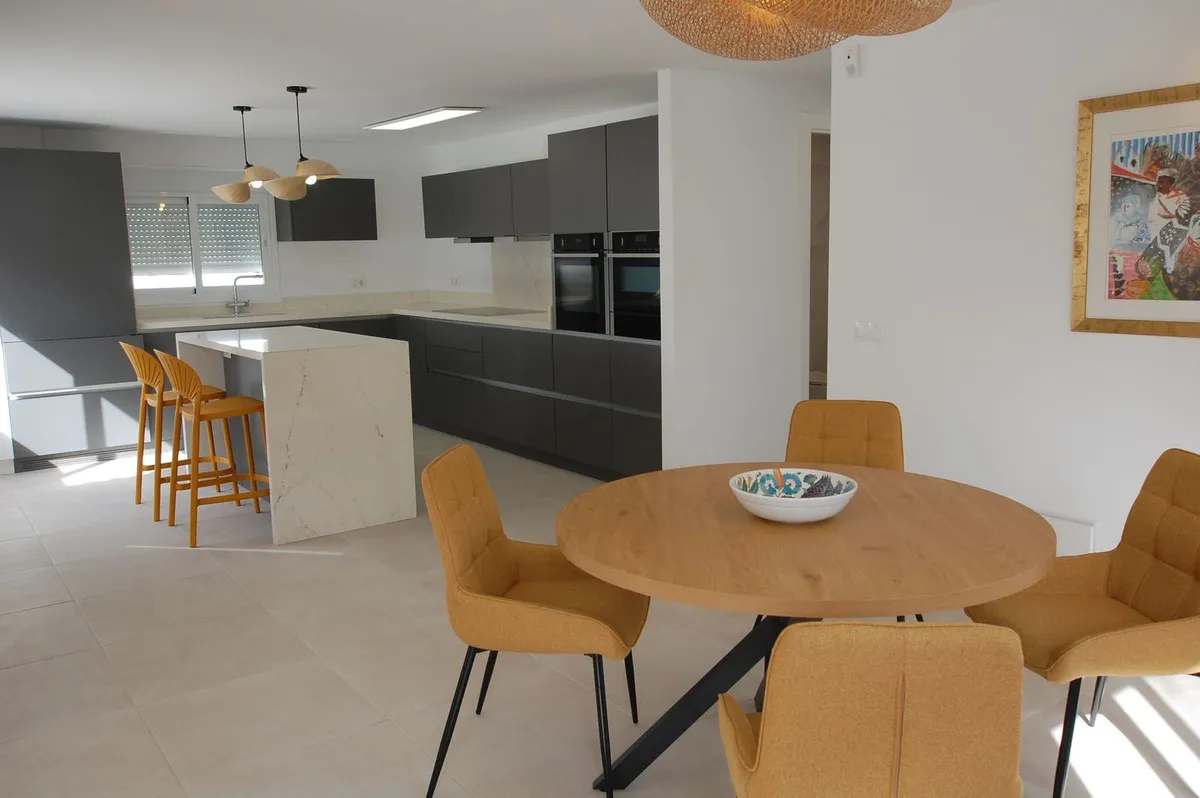 9b195a1d-ba16-473d-a4b5-ceb51ae08449