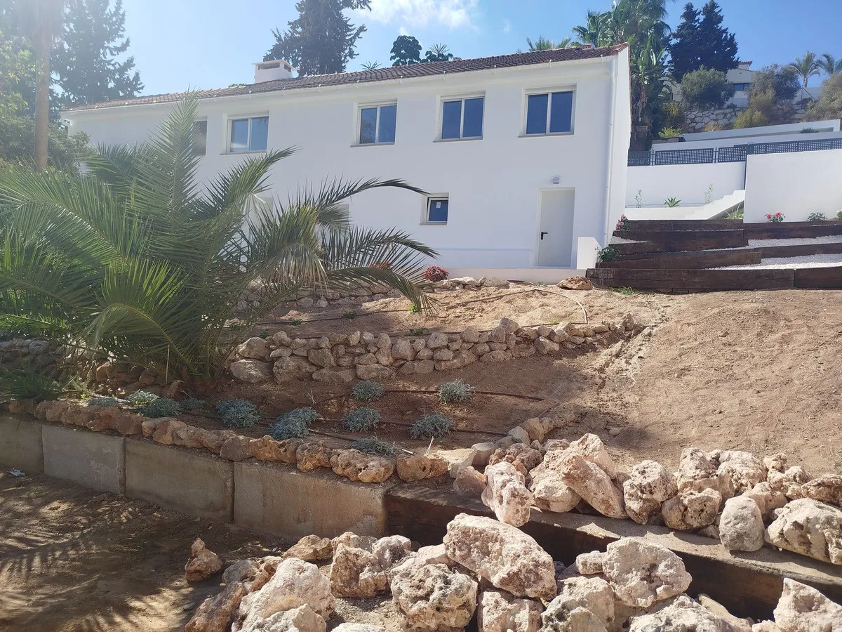 9b8a6465-5dc5-4bd6-9222-51f2c9b7bdc8