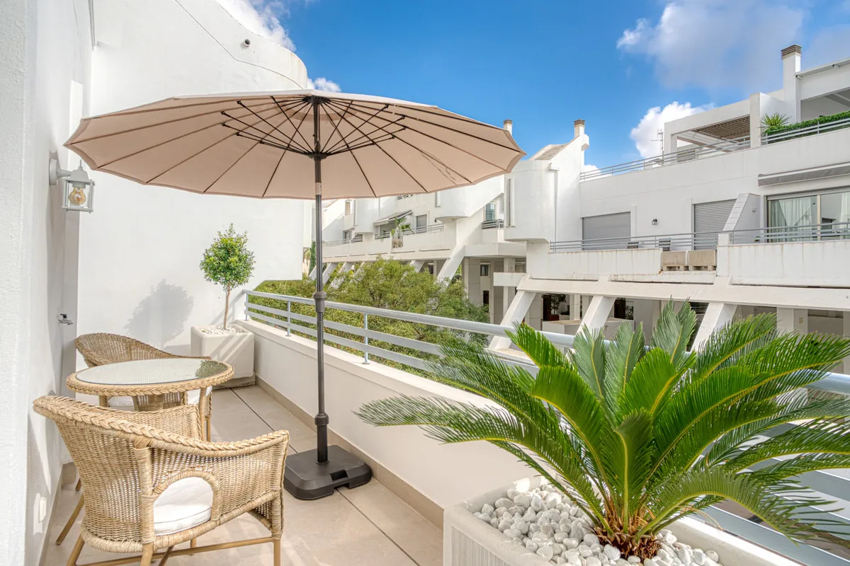 1bbb6b6e-b96b-4c9f-b233-70881d5e9f48