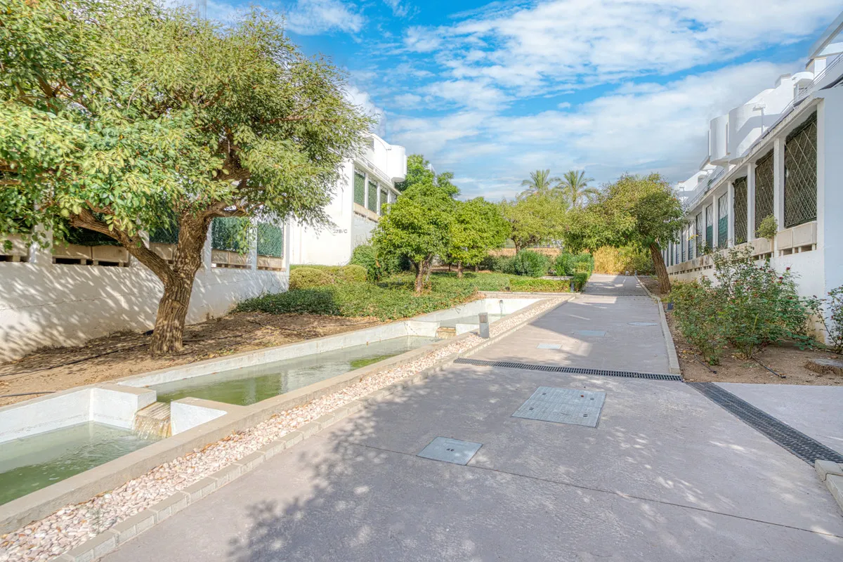 2e8b4b10-803e-442a-8394-14e981efb06d