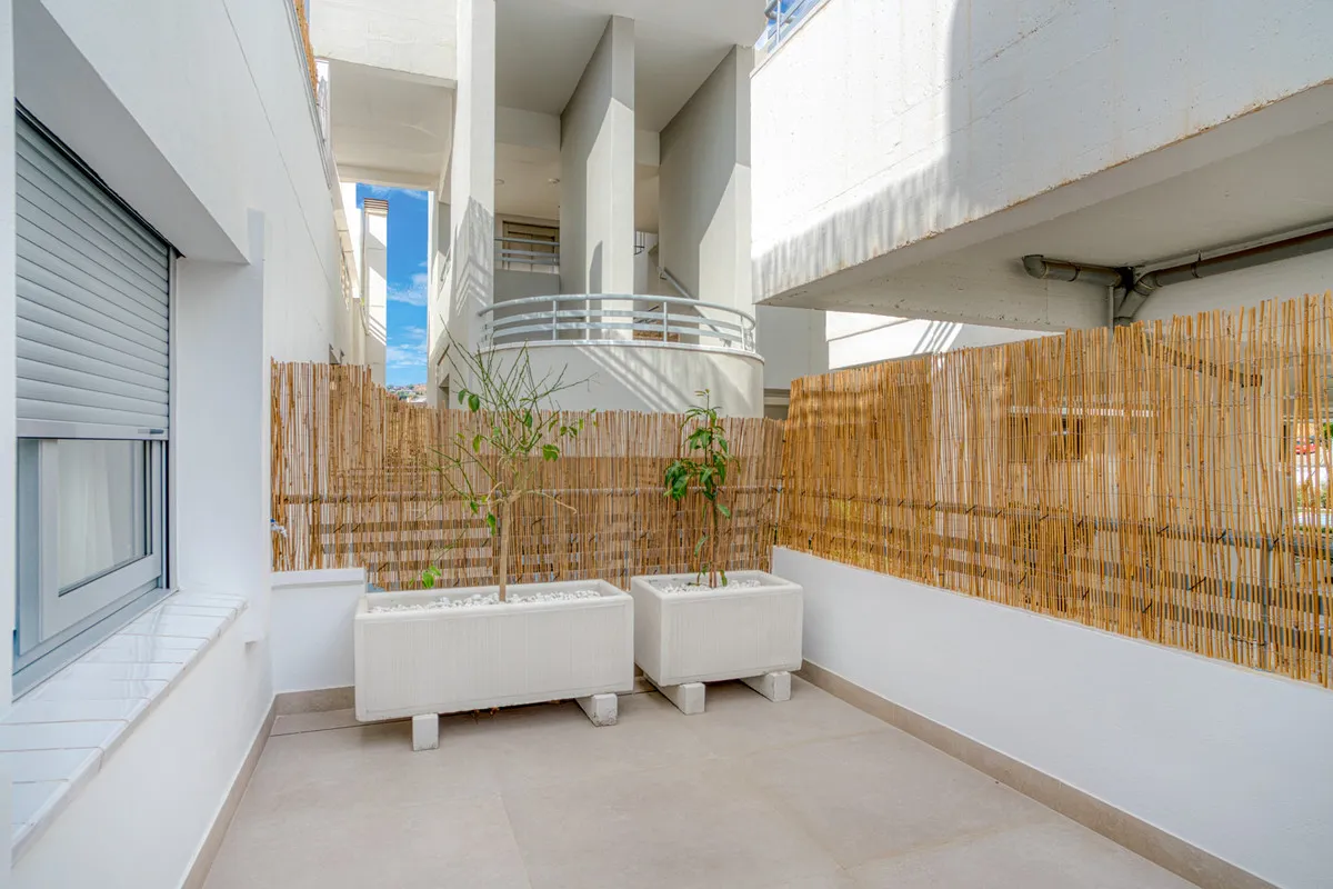 4c6871fd-572d-4183-a861-f26546f1c190