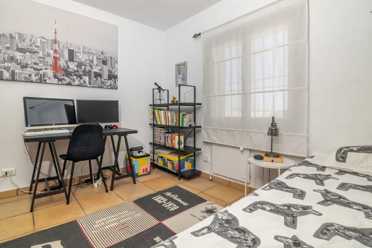 fb2fe14d-05b1-47da-975e-e0f46841f3c0