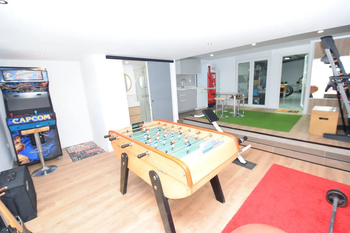 7f490a3a-65c1-4d62-8c98-668bd2ce9165