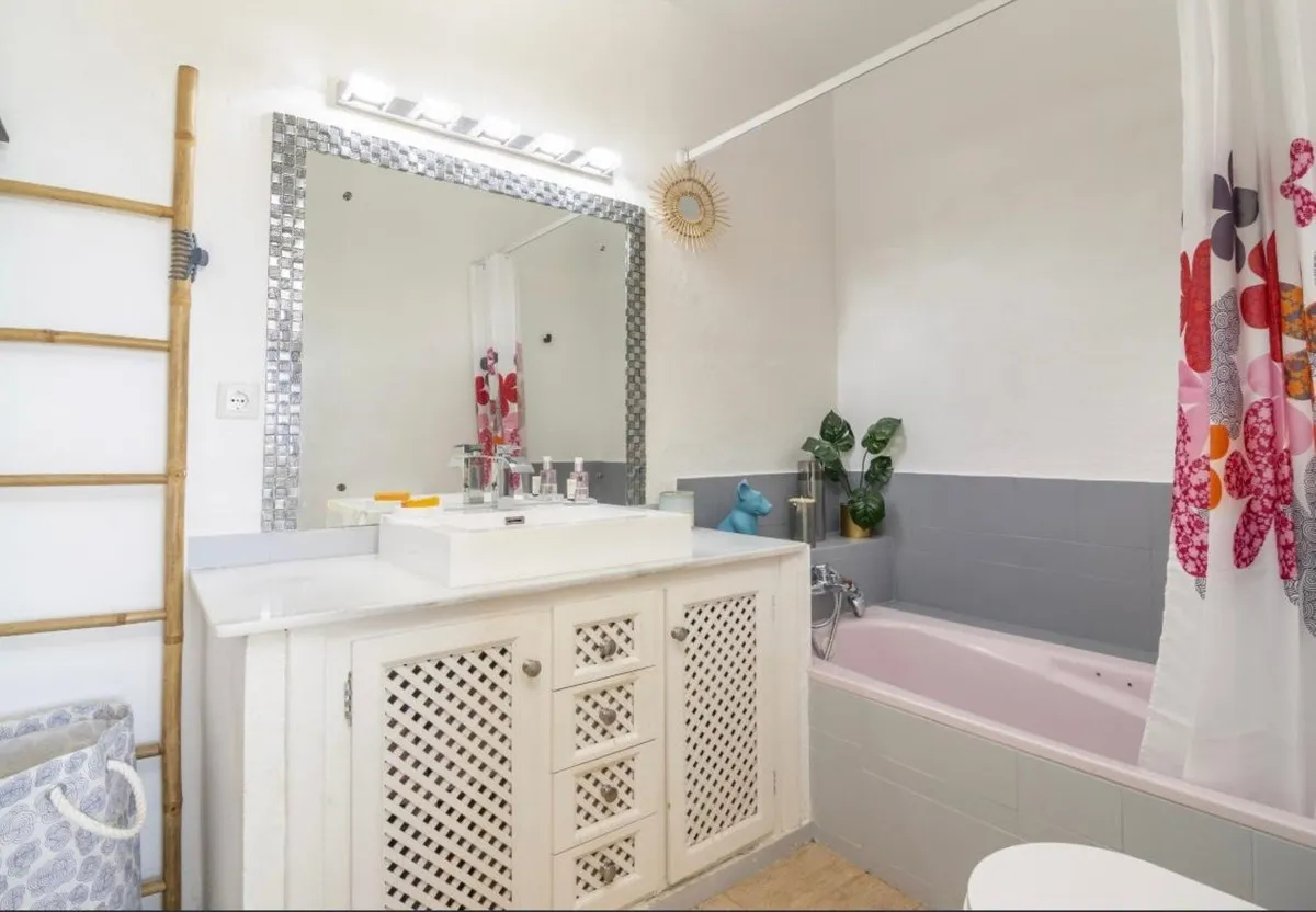 42105ce7-f6e0-4cd6-ac2a-0206abb93c92