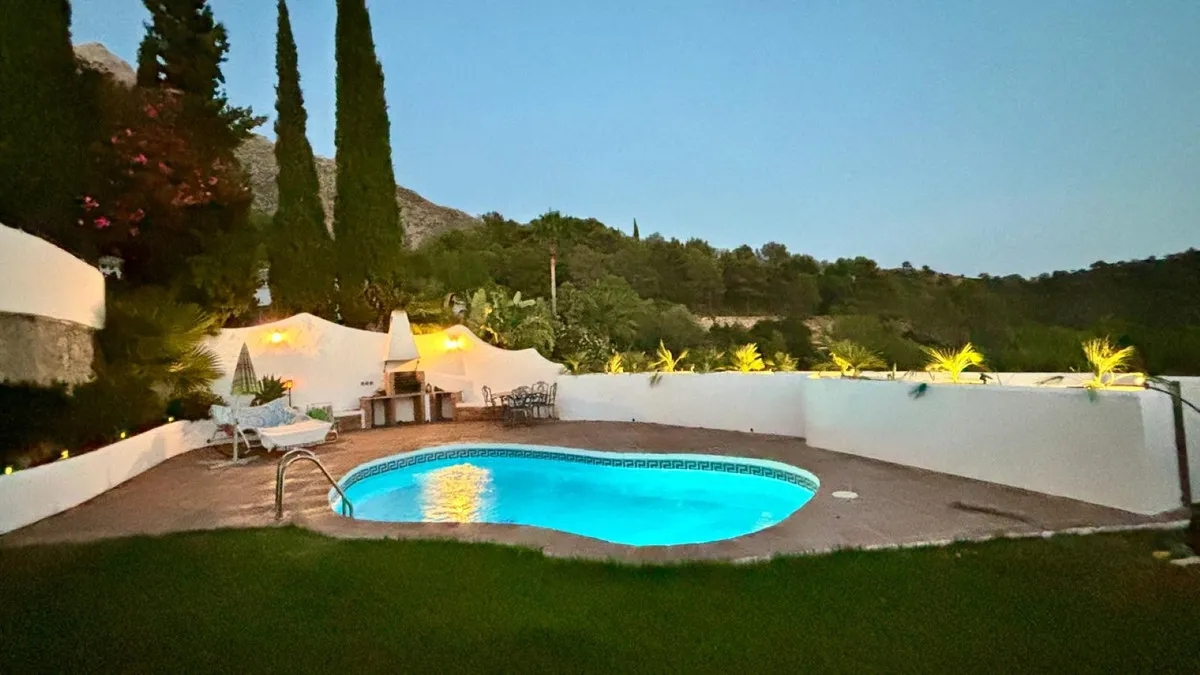 9c457db1-711a-4681-aeb3-1a3e16ef9569