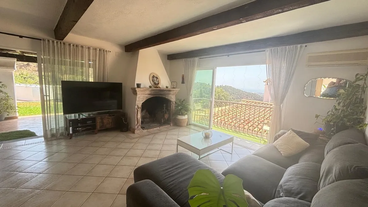 bd158640-7a4b-4bac-961b-7c3e1f2129e1