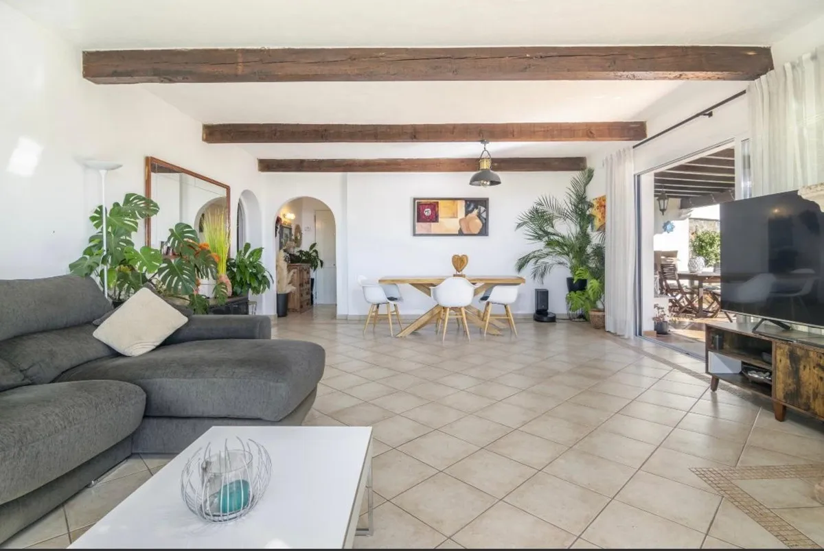 c5a90d8c-61ef-4037-8bca-f912c04b6adf