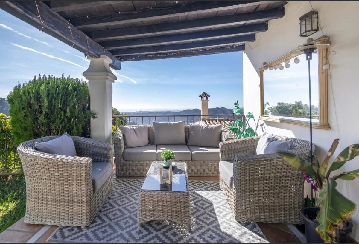 e2fc3afd-abab-4d39-946c-6e3159821c5d