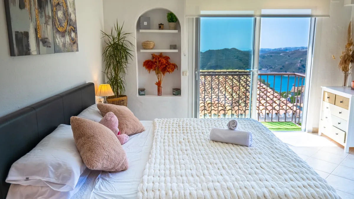 f055aeb5-8543-4f4f-bc3a-394f59f73aab