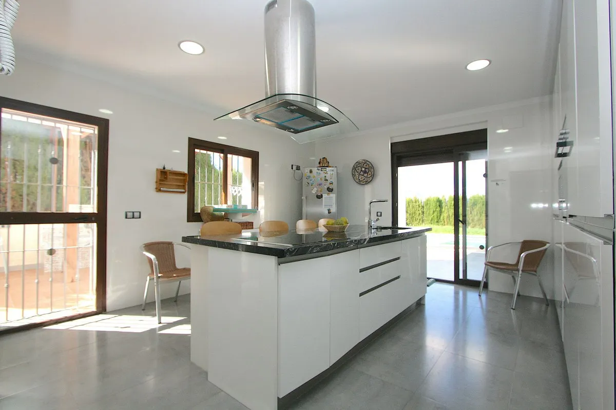 151116e0-f556-4600-882d-f4d5b67f6217