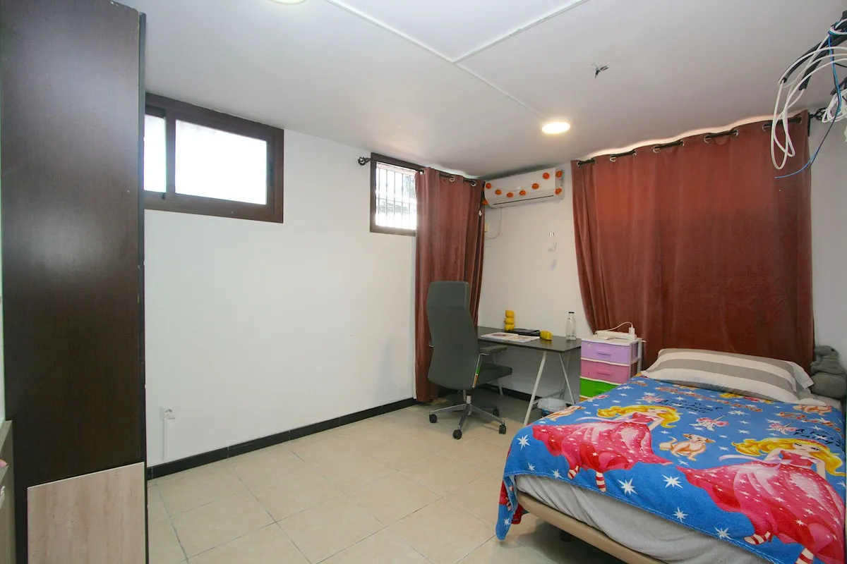 23c3e491-9b43-44c9-9f68-623bd8f2bef8