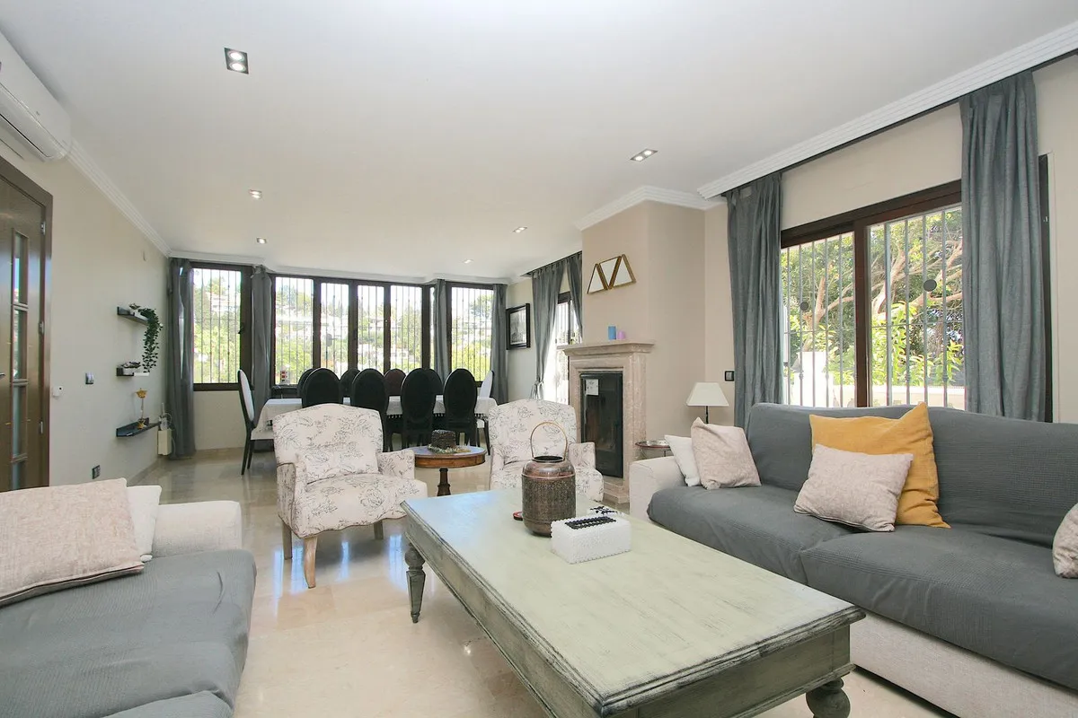 520db787-b9a1-4698-9299-5c981a91f77a