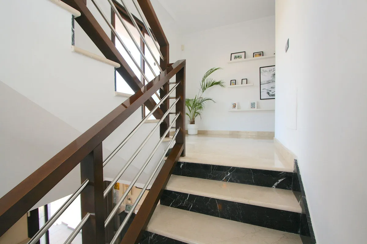 7b1e20fe-4b96-41c6-b557-78f7a4ed1a4b