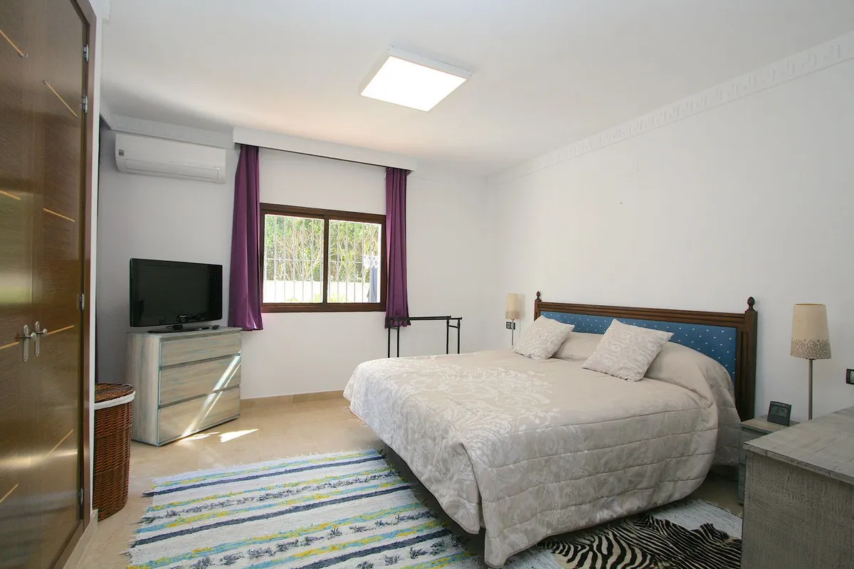 e799fbd4-bbff-40b0-81fe-72c226f4d2d3