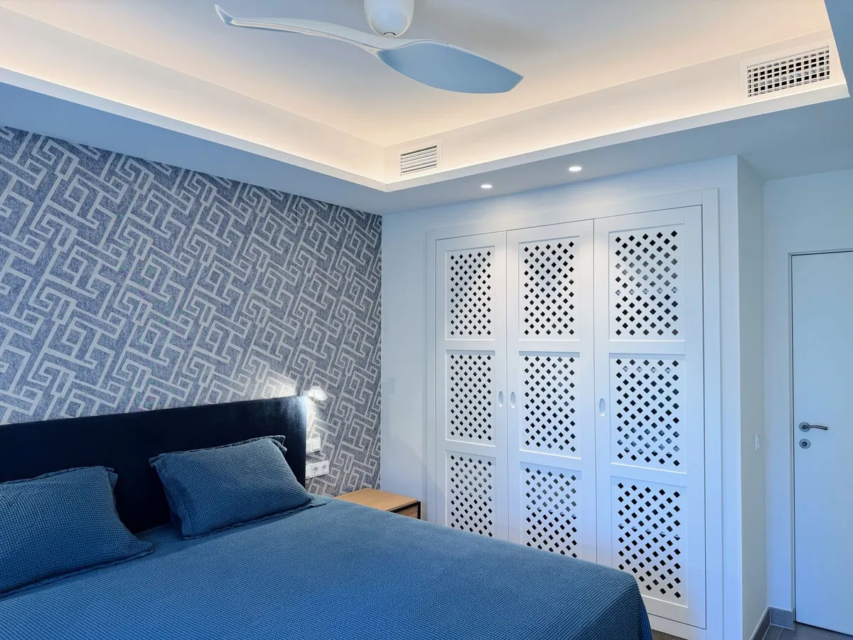 524c48fe-a82c-4679-b4f4-6178971d3e3c