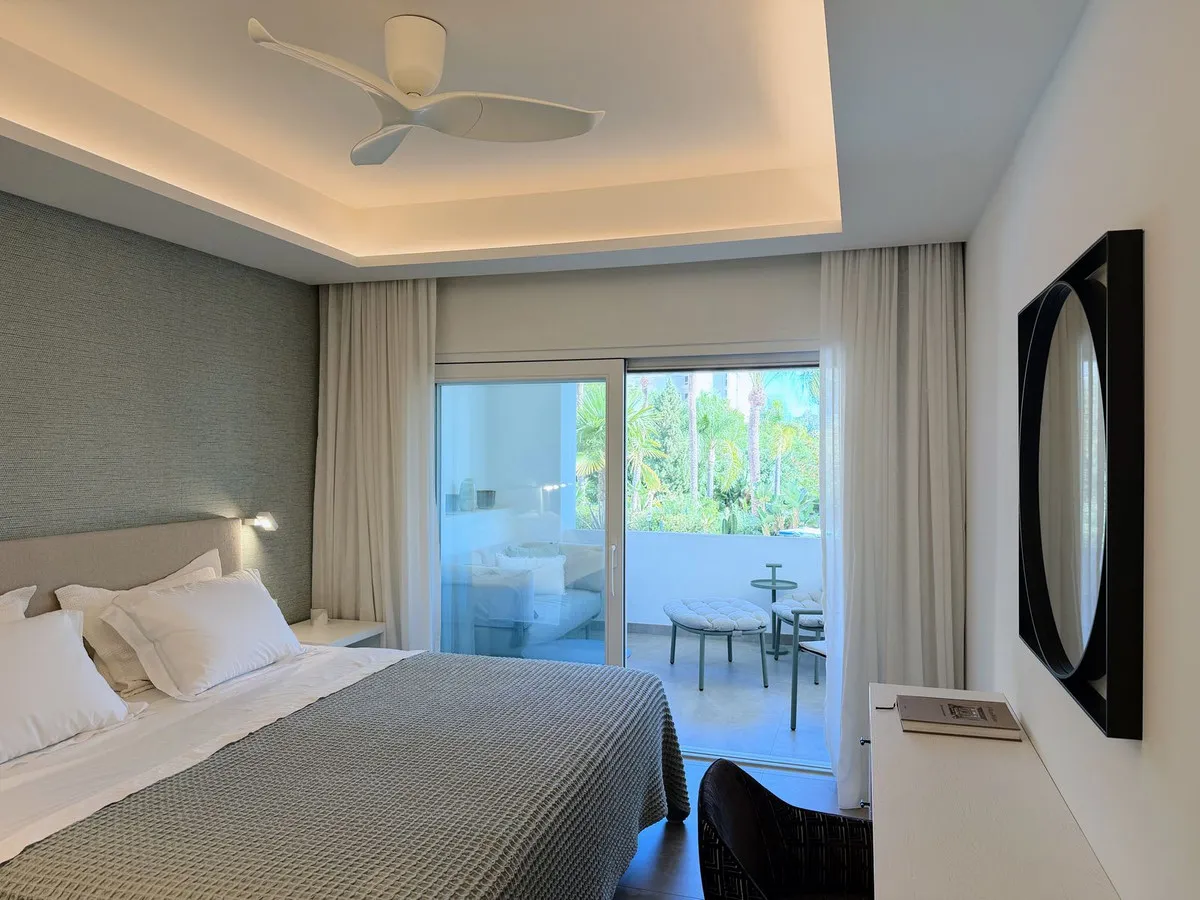 8a12c724-ee22-4619-a189-bcf6d2667c2d