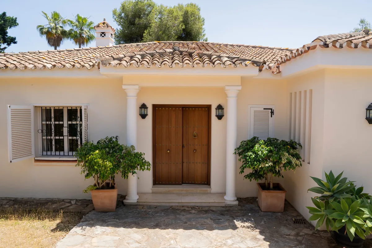 1d04774e-ea94-41e0-b8a8-0a27689c8cd7