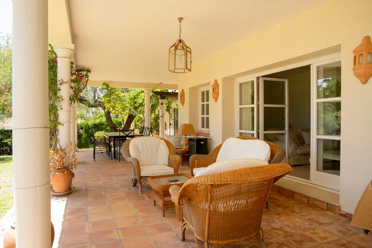 6a15ea49-1b29-4d60-96ab-f95a29874e5f