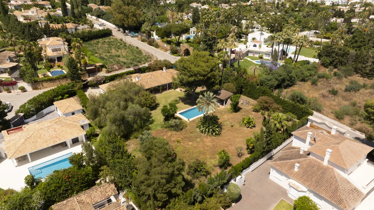 f2945192-81c2-46c1-86b5-8a093d62f8fb