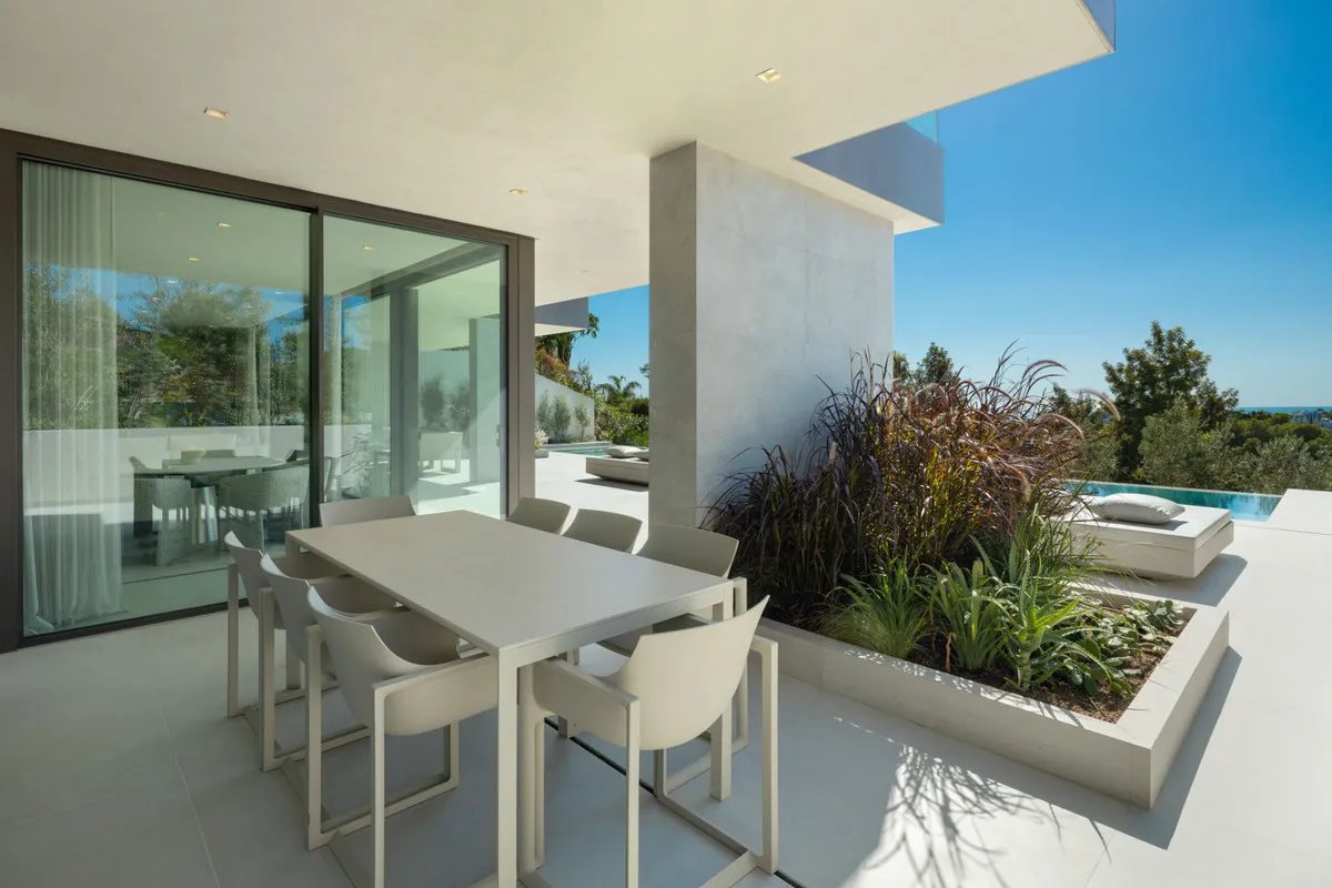 2b1e8b50-6ccd-436e-b9cd-30709e2f7530