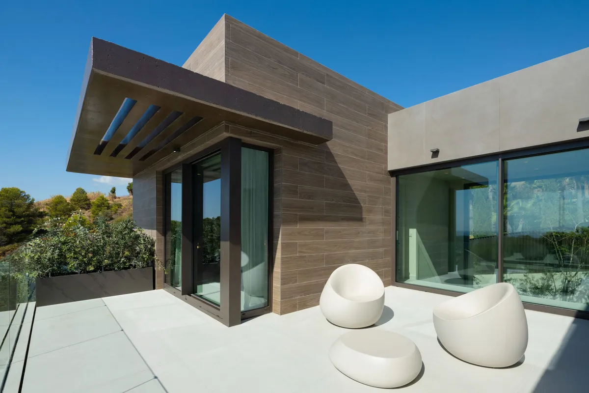 5f4dc9b6-70d1-439e-9050-47d10b2992b0