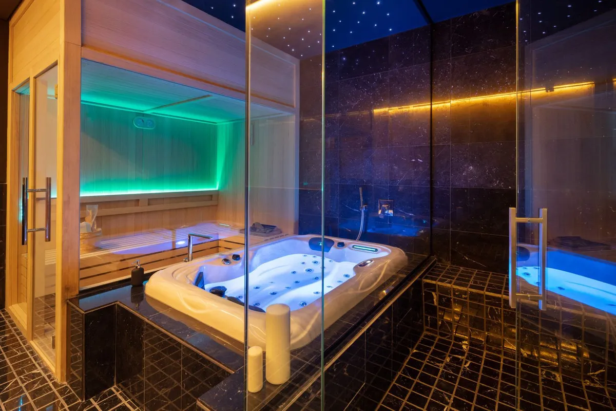 b6e3886a-6973-42c1-942b-9aa436a076cf