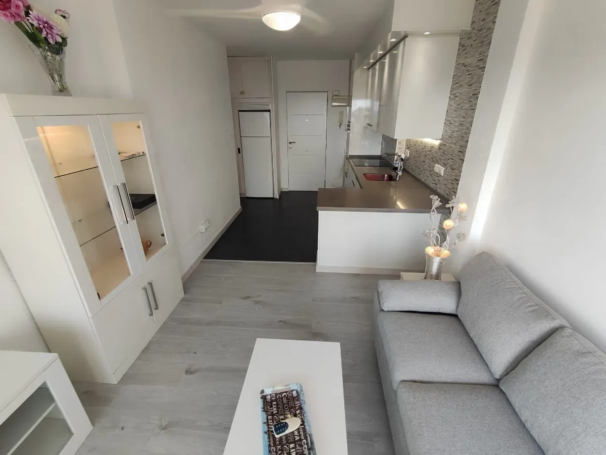 df6d9c77-7c34-47d9-a828-476c8728e430