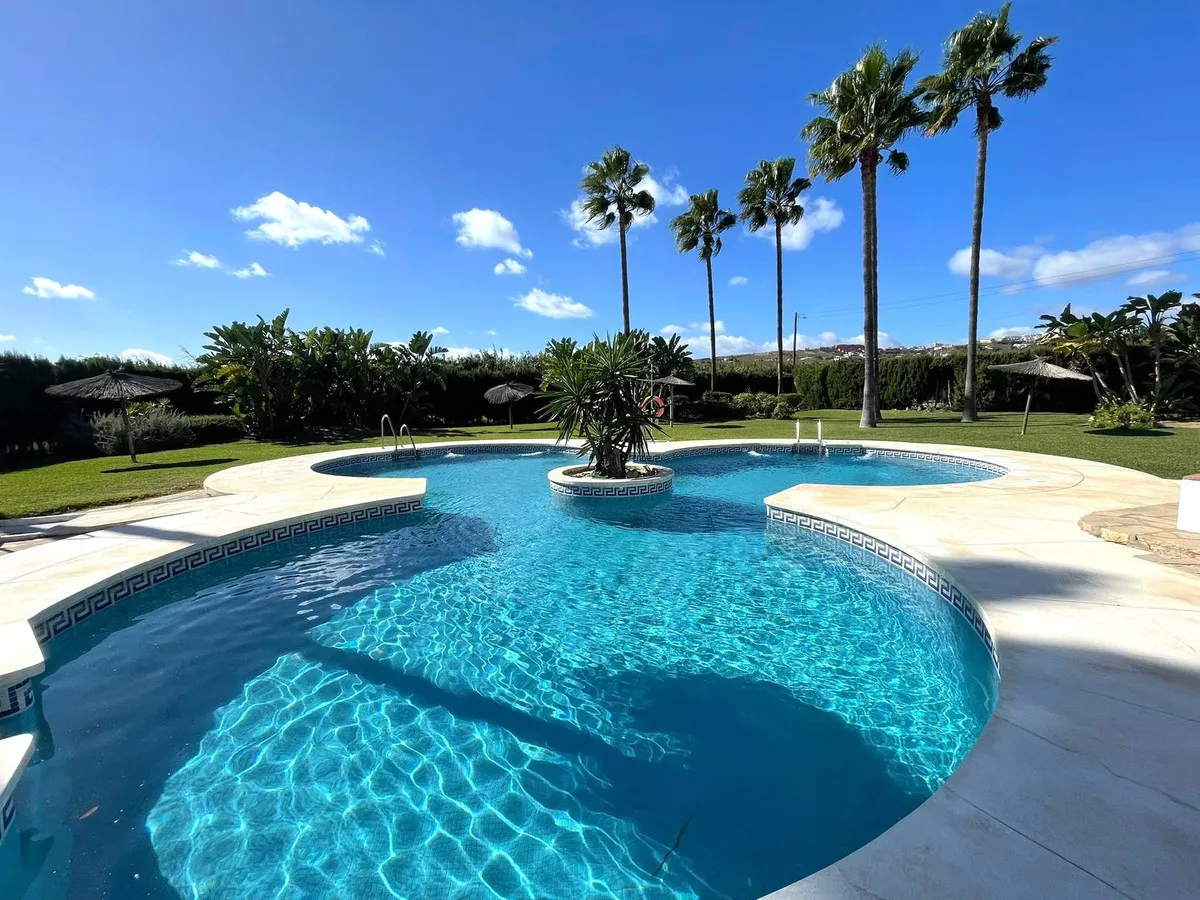 4ca599e8-218b-4e2c-9e92-78ca639e5616