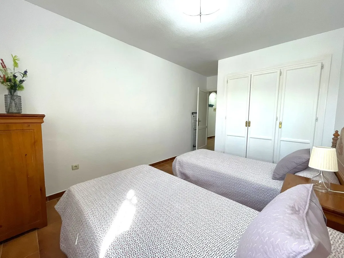 bb4b2285-4a7c-4b5d-8286-a671a34459aa