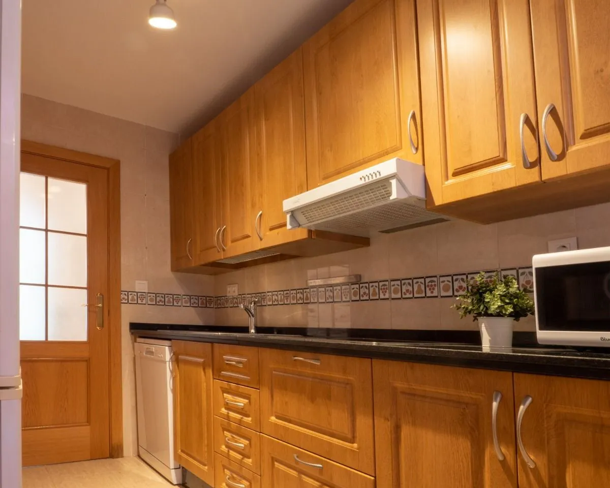 3521b001-2bab-4b51-a79f-6b6e8ed202bd