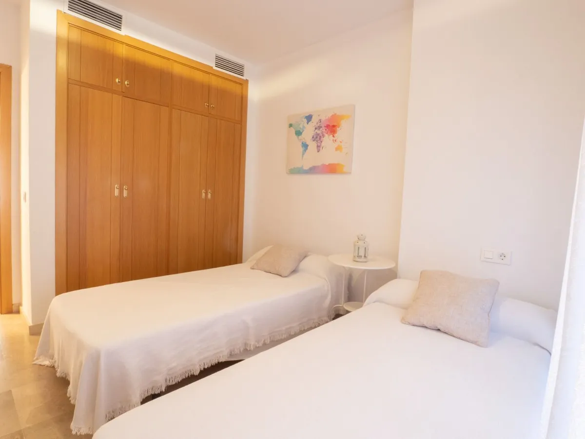 aa544b5d-9a81-4998-8e33-3d43cdd86d4f