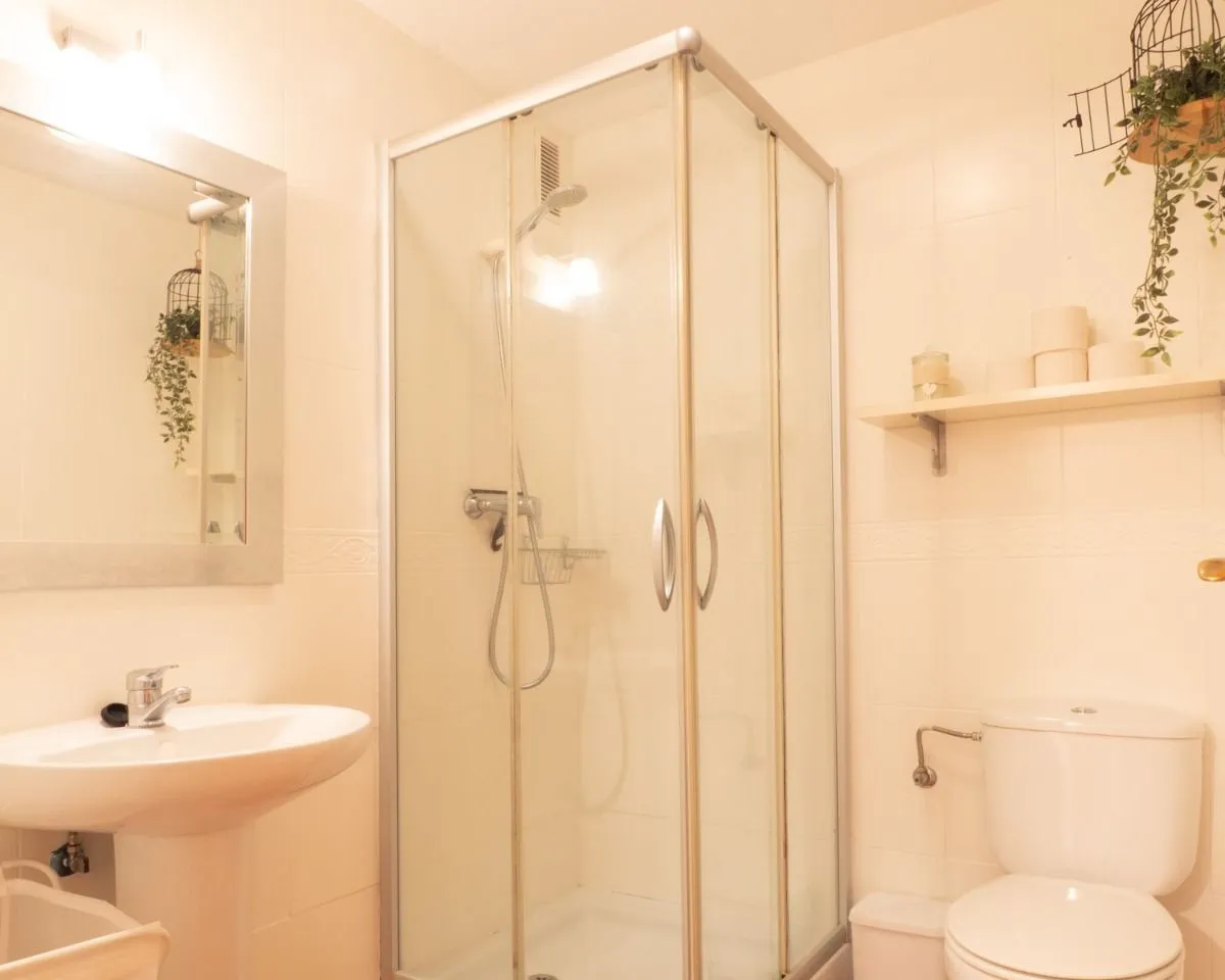 af8c391a-1859-47f2-a9a0-946d5409e205