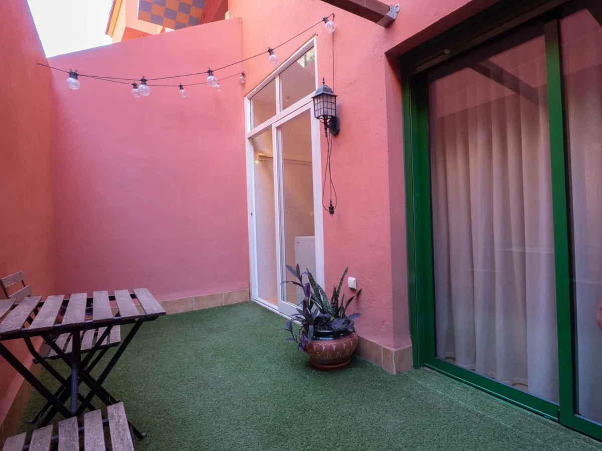 ea52a9d4-3f0f-4e3a-bf54-cbf8bf88faab