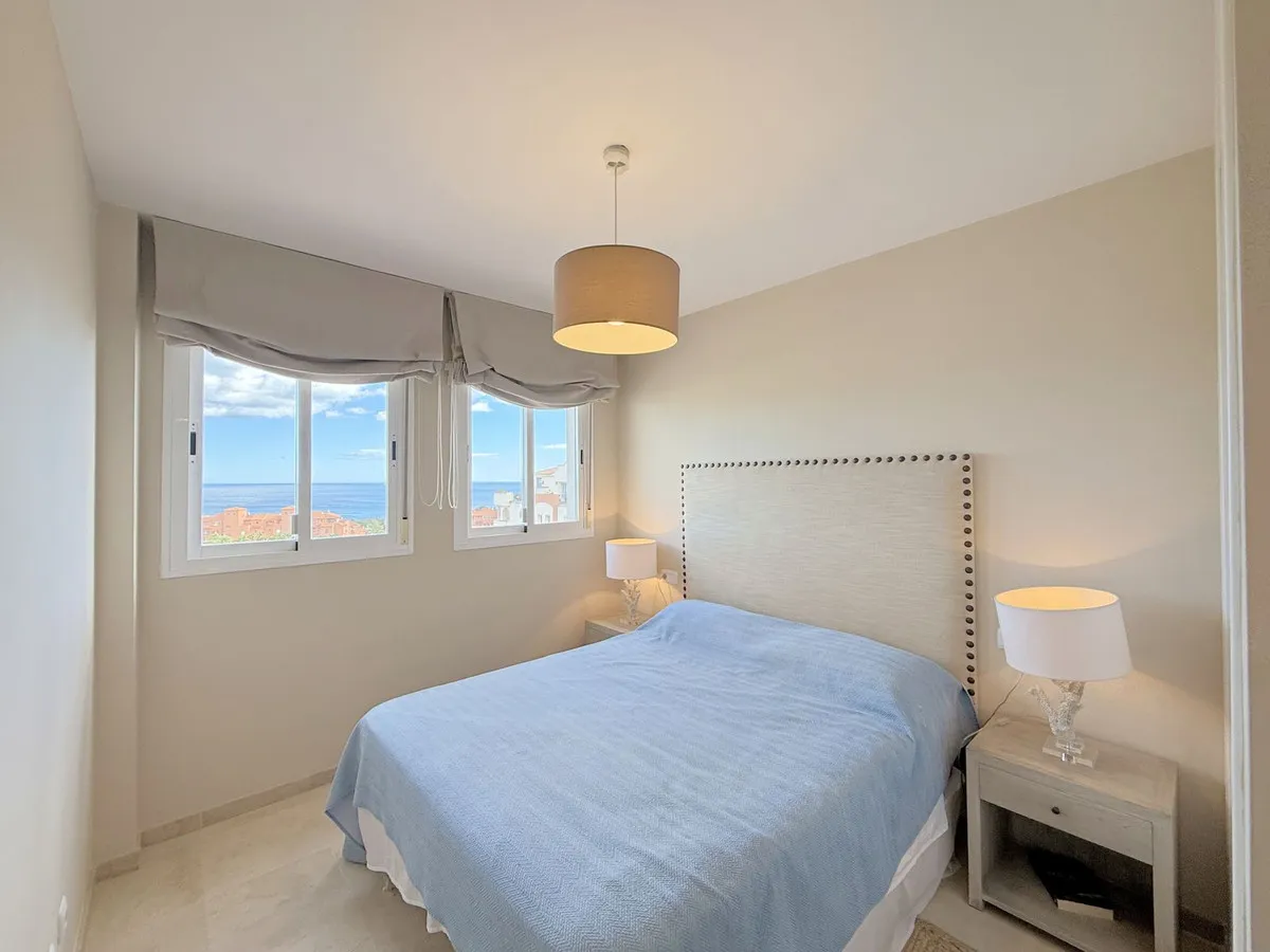 17cd5b72-d418-41e7-8bfd-e6b613add370