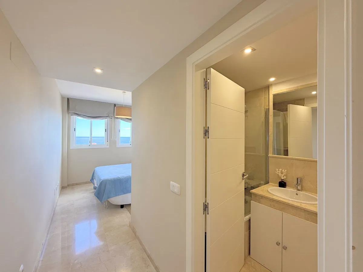 49906f44-f75c-4c28-a8a6-e5e84f818cdc