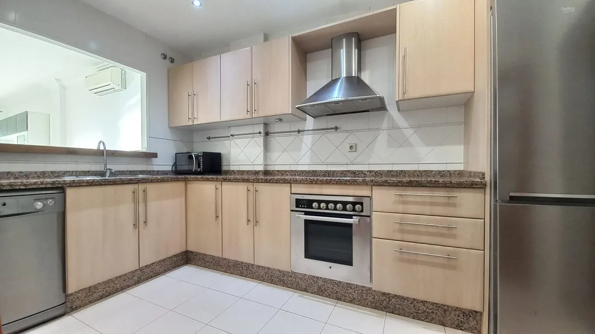 1a7195cb-d635-404a-895f-ad04b421cbb2