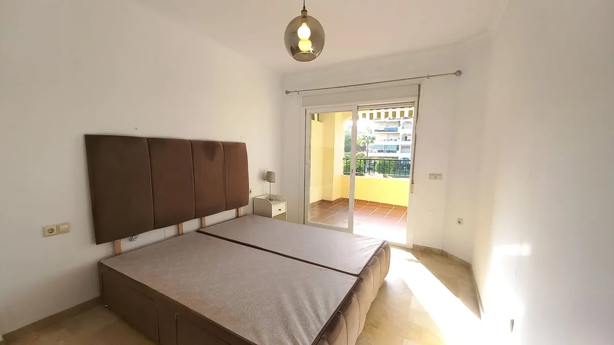 1e684ffd-e0da-4942-b412-1e12d90a6647