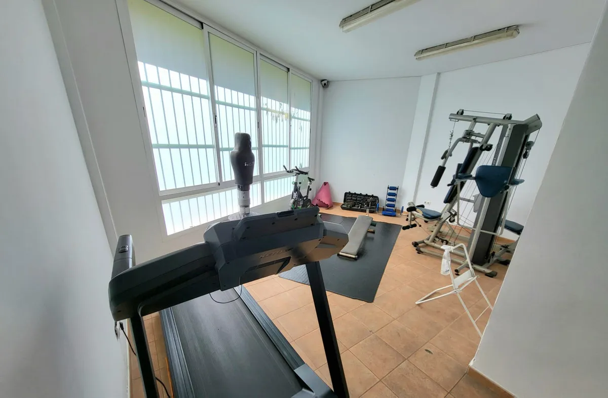 7ad76137-842f-42f7-8c8e-1144c48a29a8